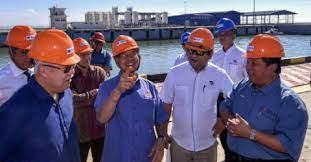 Los precios y la disponibilidad están sujetos a cambios. 18 000 Employment Opportunities Through Tok Bali Supply Base Project