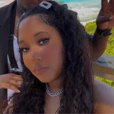 Lakisha Saunders's Instagram, Twitter & Facebook