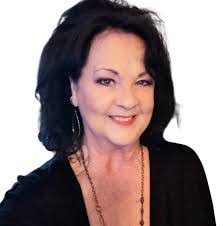 Alex Dowdy's Instagram, Twitter & Facebook