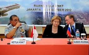 Gunung salak yang terkenal angker dan sulit, memang memiliki trek yang nggak mudah. Kesalahan Manusia Penyebab Kecelakaan Sukhoi Di Gunung Salak