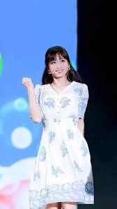 twice おしゃれまとめの人気アイデア pinterest jax twiceもも twice モモ 平井もも