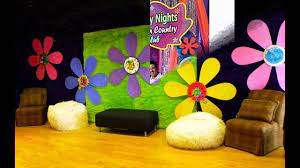 Use shindigz safari party decorations to create a jungle in. Retro Party Themed Decorating Ideas Youtube