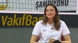 Zehra güneş, one of the top scorers and young names of the 'sultans of the net', the youngest team of the tournament, also managed to become one of the most remarkable names with her performance. Zehra Gunes Vakifbank Ailesinin Icinde Oldugum Icin Gurur Duyuyorum Ozel Roportaj Youtube