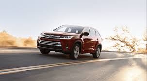 When properly equipped, the 2019 highlander hybrid can tow up to 3,500 pounds of payload. The 2019 Toyota Highlander Or The 2019 Toyota Rav4 Autoinfluence