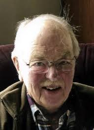 Glenn Auer's Instagram, Twitter & Facebook