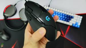 I went from the mx518 to the g5 and now to the g402. Logitech G402 Hyperion Fury Fps Gaming Mouse Review Appuals Com