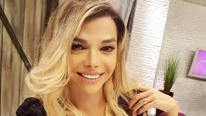 Léo Áquilla relembra trabalho com Mara Maravilha: “Foi péssimo”