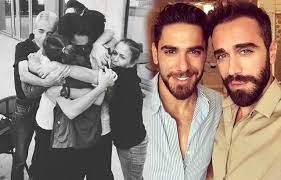 + şarkıcı kemal doğulu ile oyuncu kadir doğulu ve diğer üç kardeşi, 10 ay önce hayatını kaybeden babaları rasim doğulu'nun mirasını reddetti. Kadir Dogulu Ve Kemal Dogulu Babalarinin Mirasini Reddetti Magazin Haberleri