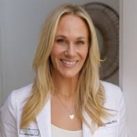 Janice Quick's Instagram, Twitter & Facebook