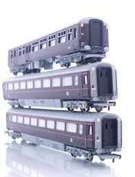 Superb Hornby Br Royal Train Coach Set Queen S Duke S Royal Brake Coach Model Railway Hornby Superb