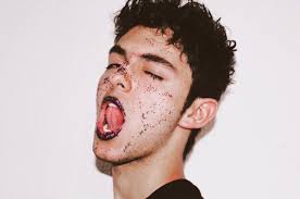 His parents are actors uberto bondoni and elizabeth gress. Padrisimo Magazine Auf Twitter Joaquin Bondoni Is Bringing Sexy Back Or Shall We Say Glitter Joaco Day Fiebremorada