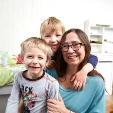 Helfen sie mit einer spende oder patenschaft und informieren sie sich über unsere projekte! Portrait Sos Kinderdorf Brandenburg