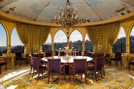 If this has been answered before, it defied my ability to search it out, so please bear with me if this has already been addressed by the teeming millions. The Danny Thomas Mansion Top Ten Real Estate Deals