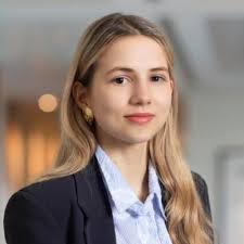 I'm delighted to share that I have accepted a training contract at Shearman  & Sterling LLP, starting in September 2026! Thank you to Paul Gascoyne for  an amazing and informative vacation scheme.