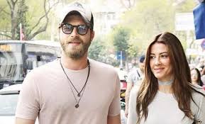 Maybe you would like to learn more about one of these? Kivanc Tatlitug Un Esi Stil Danismani Basak Dizer De Para Basiyor