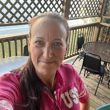 I'm confused...how can snakes smell if they don't have noses? 😎