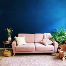 blauwe muur met ecologische verf blauwe muren woonkamer makeover woonkamer
