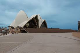Premier berejiklian has announced the following restrictions, enforced given other states have promptly gone into lockdown after recording just a few cases, premier. Kurzfilm So Klingt Der Lockdown In Sydney Hamburg Arts