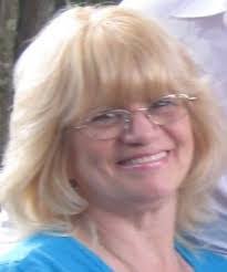 Naomi Mccormick's Instagram, Twitter & Facebook