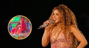 Así fue el acrobático movimiento de Shakira para evitar una caída en su  concierto en Chile | RESPUESTAS | EL COMERCIO PERÚ