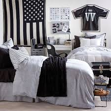 Sometimes cool bedroom accessories for guys don t always need to be a gaming chair or an electric guitar. 15 Cool College Dorm Room Ideas For Guys To Get Inspiration 2021