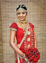 Traditional Sri Lanka Traditional Dresses Beautiful Single Women Indian Festivals