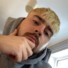 Stream Owen Buckley music