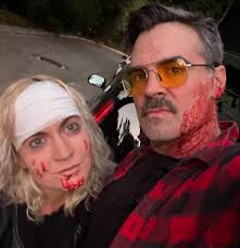 Representing one of our favorite movies of '24 for Halloween at the  @deadmeatjames soirée…hey some people got it! @strangedarling_film  @willafitz @kylegface @carebecc @anotherkelseyrose #StrangeDarling