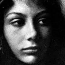Here is the photo of Wera Ouckama Knoop which is Vigen use to create his  beautiful portrait of Wera. She was playmate of daughter of Rainer Maria  Rilke and mysteriously died at