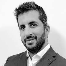 Arie Harel's Instagram, Twitter & Facebook