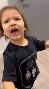 I CANT STOP LAUGHING 🤣