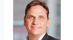 Chris Wilson Leaves as Comscore Sets Executive Changes Under New CEO