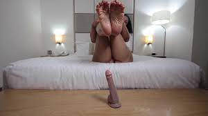 Sacred Booty - long beautiful toes foot job