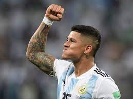 Faustino marcos alberto rojo (la plata, 20 marzo 1990) è un calciatore argentino, difensore del boca juniors.si è laureato vicecampione del mondo nel 2014 Fifa World Cup Marcos Rojo United Reject Now An Argentine Hero Football News Times Of India