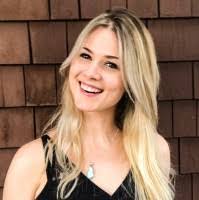 Kelly Jablonski's Instagram, Twitter & Facebook