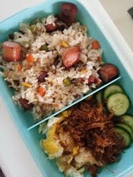 Siap dalam beberapa menit, nasi goreng telur merupakan hidangan pokok yang dapat dicampurkan dengan berbagai bahan tanpa batas dan memiliki rasa yang tidak pernah mengecewakan. Pin On Husbandslunchbox