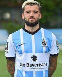 Auch wenn 1860 münchen in der öffentlichkeit hauptsächlich als fußballverein betrachtet wird, gab und gibt es im verein weitere abteilungen, die zum liste der spieler des tsv 1860 münchen/liga. Tsv 1860 Munchen Aktueller Spieler Kader News Und Infos Ran De