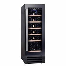 Bonjour la cave à vin est encastrable, la largeur d'encastrement et de 300 mini mètres. Meilleures Caves A Vin Encastrables Le Comparatif 2020