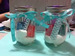 Options for the prizes are coffee cups, personalised bottle openers, beer mugs or gourmet food. Regalos Para Juego De Baby Shower Novocom Top