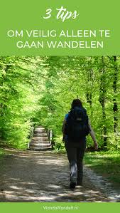 Veilig Alleen Wandelen Als Vrouw 3 Tips Wanda Wandelt Wandelen Wandeluitrusting Wandeltraining