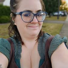 What are some tips for starting a dye-free journey with a child?