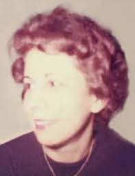 Jennifer Loch's Instagram, Twitter & Facebook