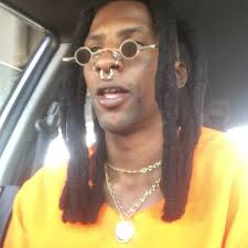 Genie & Iris Sharing Happiness