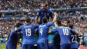 Blend of 100% arabica coffee, characterised by a fine degree of acidity and medium body, with a sweet, aromatic flavour, with hints of hazelnut and chocolate and fruity aromatic notes of cereals. Die Squadra Azzurra Sehr Klug Sehr Leidenschaftlich Sehr Italienisch Sport Nordbayern De