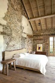 Mur En Pierre Idees Deco Pour Mettre En Valeur Un Mur Brut Cote Maison