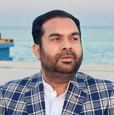 𝐐𝐚𝐮𝐦𝐢 𝐌𝐚𝐬𝐡𝐫 𝐇 𝐀𝐲𝐮𝐛 𝐊...