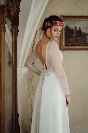 Brautkleid schwanger standesamt für sie nach maß anfertigen. Boho Brautkleider Elementar I Moderne Brautkleider