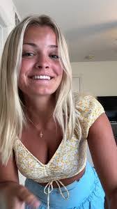 Jacie Lee's Instagram, Twitter & Facebook