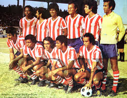 Deportivo pereira debutó en la categoría a en 1949, en más de cincuenta años nunca ha sido campeón, sus mejores presentaciones son 1974, en 1982, tuvo como alineación a oscar hector. Junior 1974 Don Guillermo Ruiz