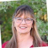 Terri Eads's Instagram, Twitter & Facebook